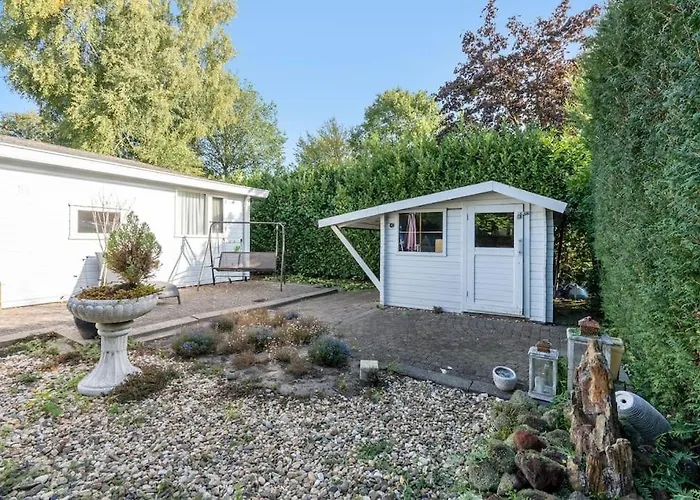 Moderne, Gezellige In Rustige Omgeving Alpesi faház *